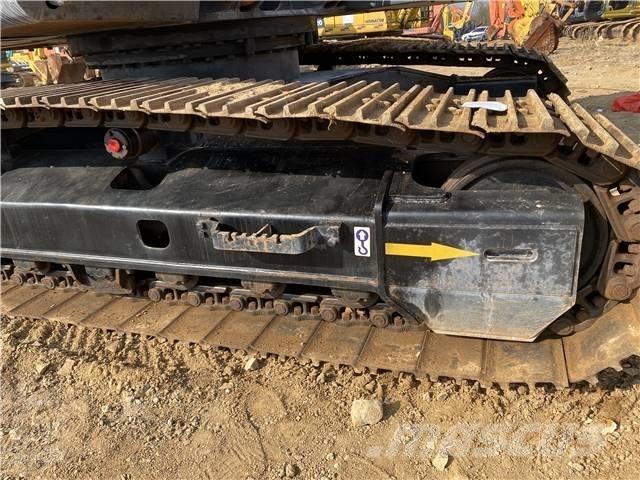 Hitachi ZX210 Rupsgraafmachines