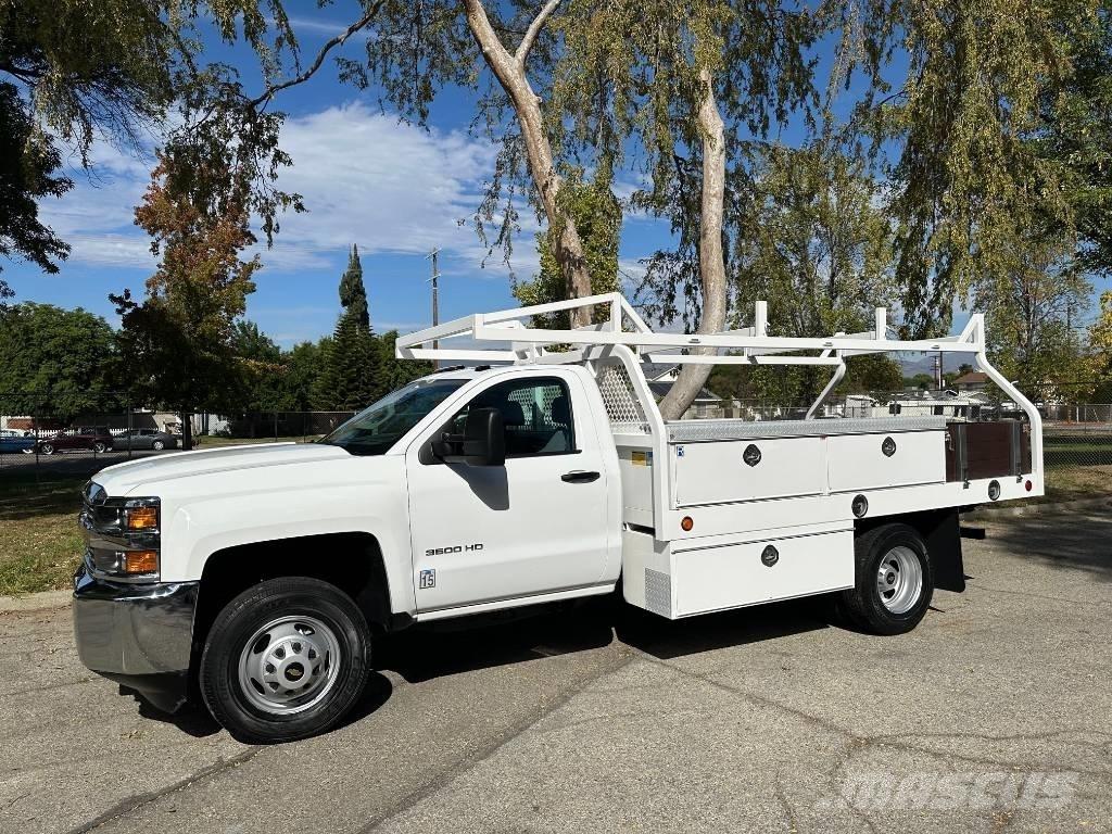 Chevrolet 3500 HD Bestelwagens met open laadbak