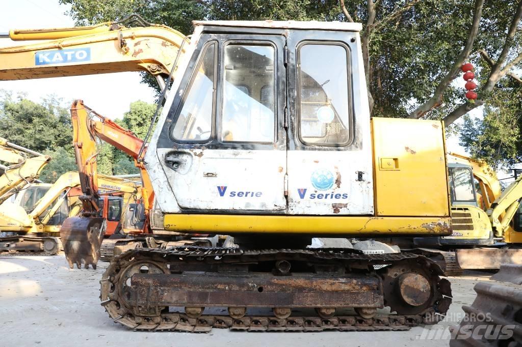 Kato HD 250 V II Rupsgraafmachines