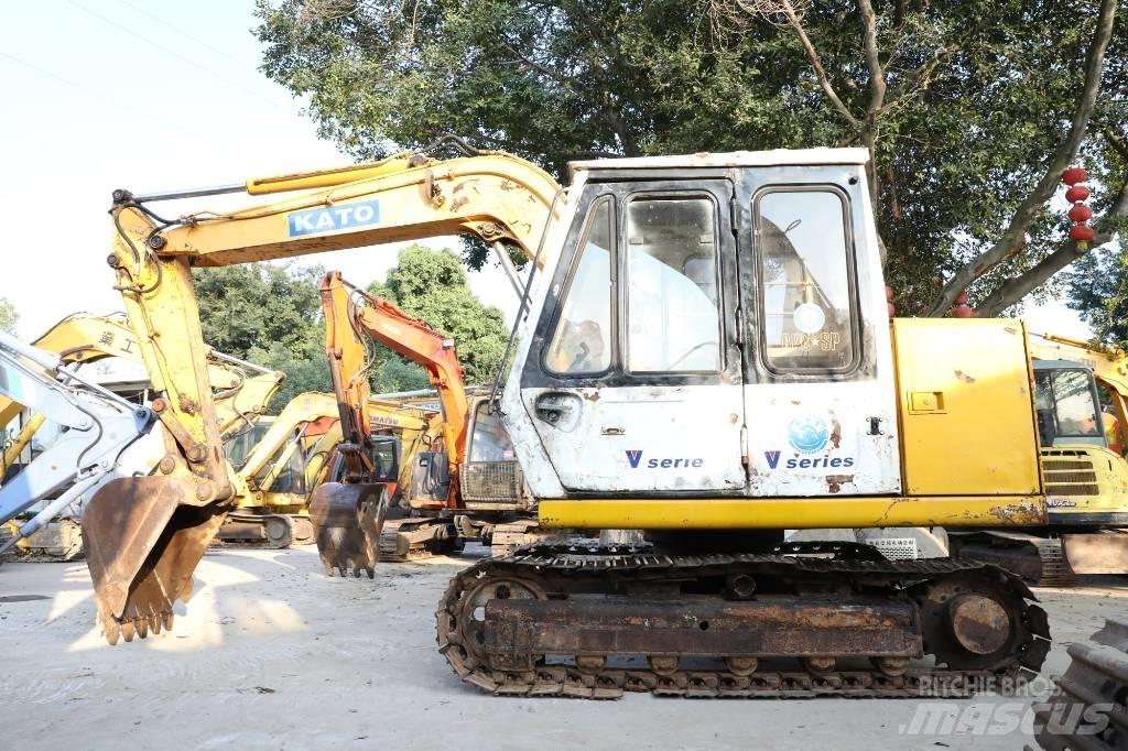 Kato HD 250 V II Rupsgraafmachines