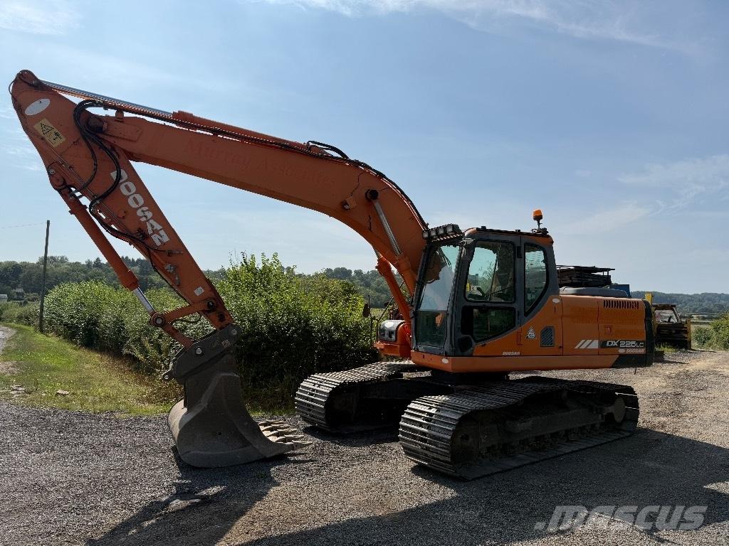 Doosan DX 225 LC Rupsgraafmachines