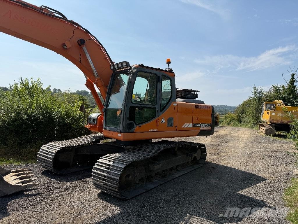 Doosan DX 225 LC Rupsgraafmachines