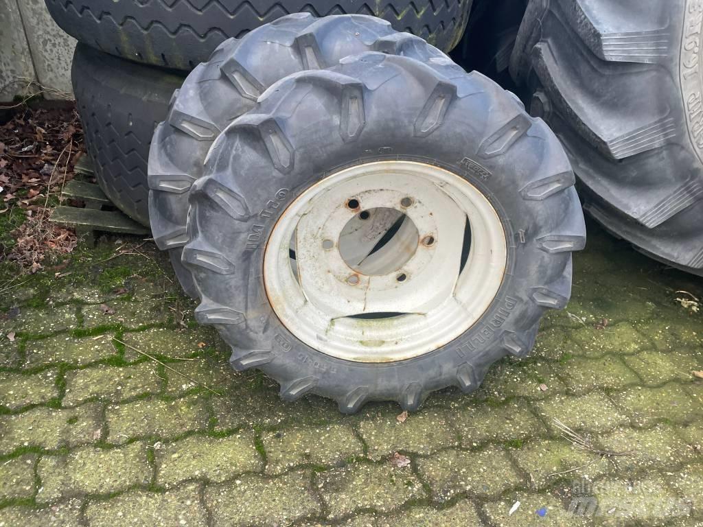 Pirelli 6.5 -16 + velg Banden, wielen en velgen