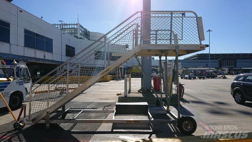  PASSENGER STAIRS Laden en Lossen - overige
