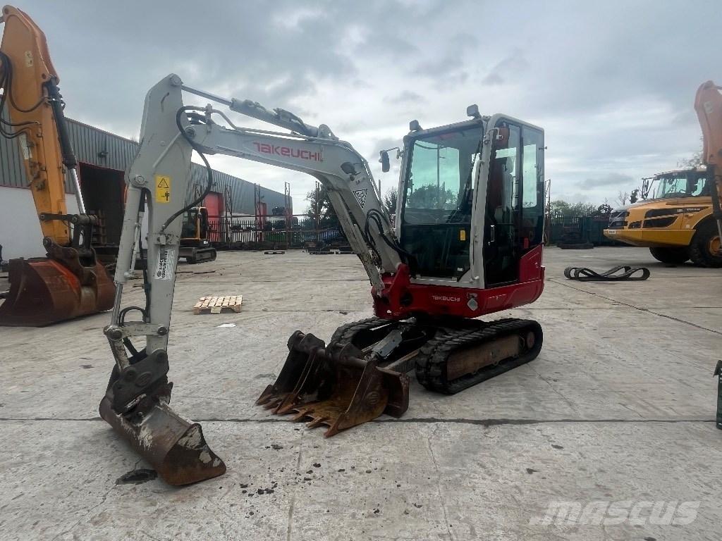 Takeuchi TB 230 Minigraafmachines < 7t