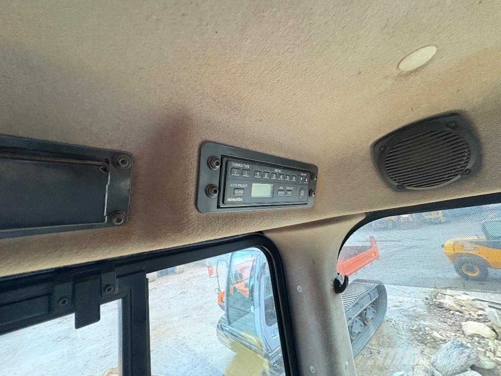 Komatsu D65PX-18 Rupsdozers