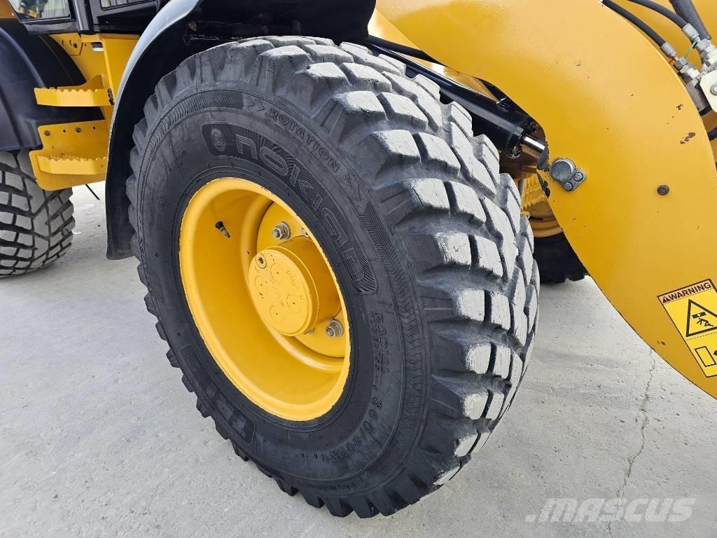 CAT 908M Wielladers