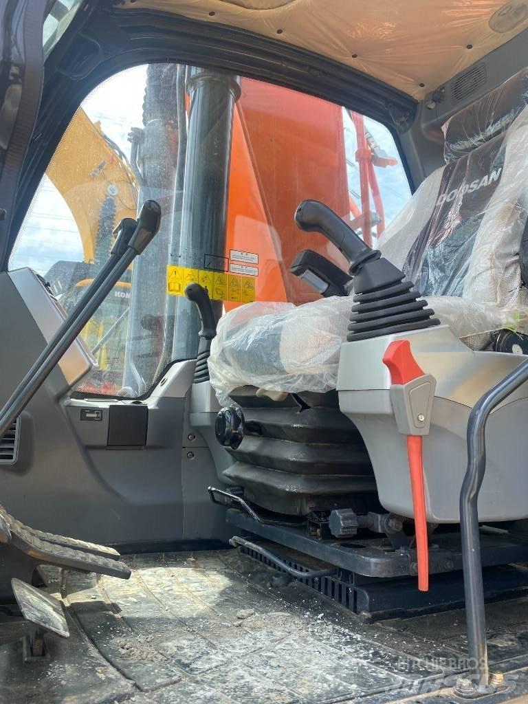 Doosan DX 300 Rupsgraafmachines