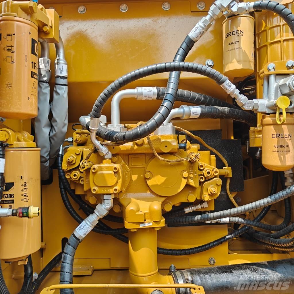 CAT 320D2L Rupsgraafmachines