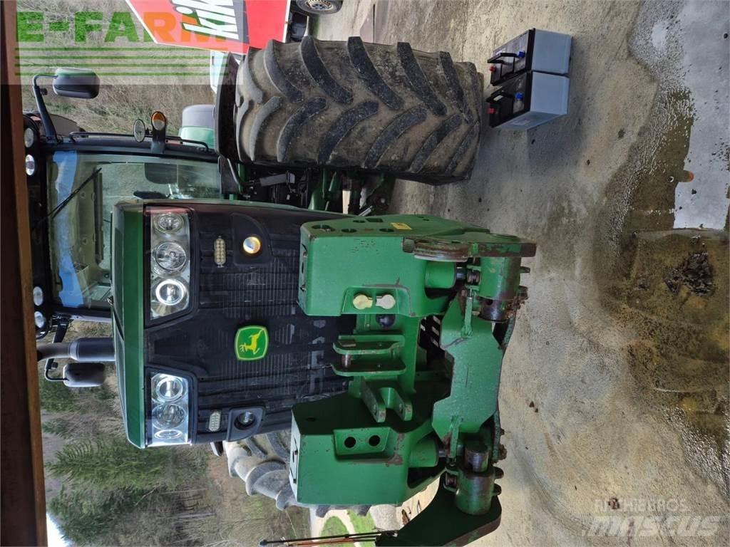 John Deere 8245 R Tractoren