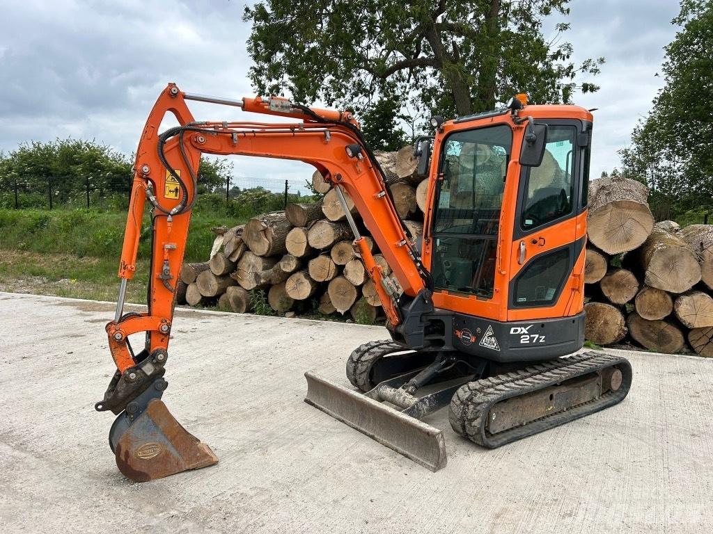 Doosan DX 27 Z Minigraafmachines < 7t