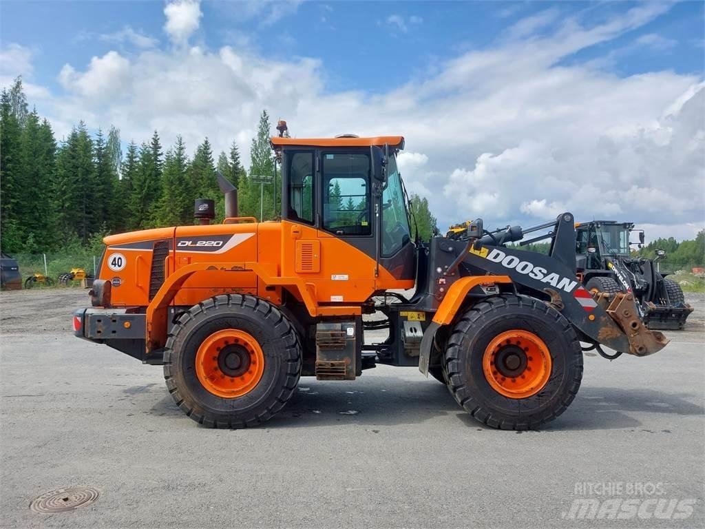 Doosan DL220-5 Wielladers
