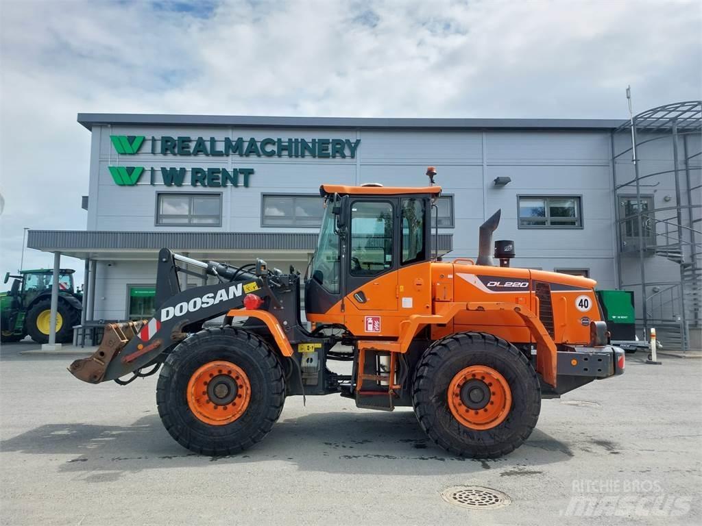 Doosan DL220-5 Wielladers