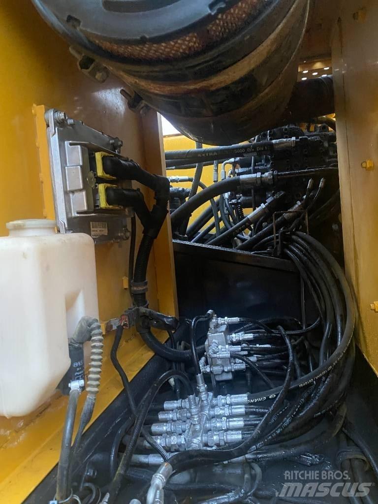 Volvo EC210BLC Rupsgraafmachines
