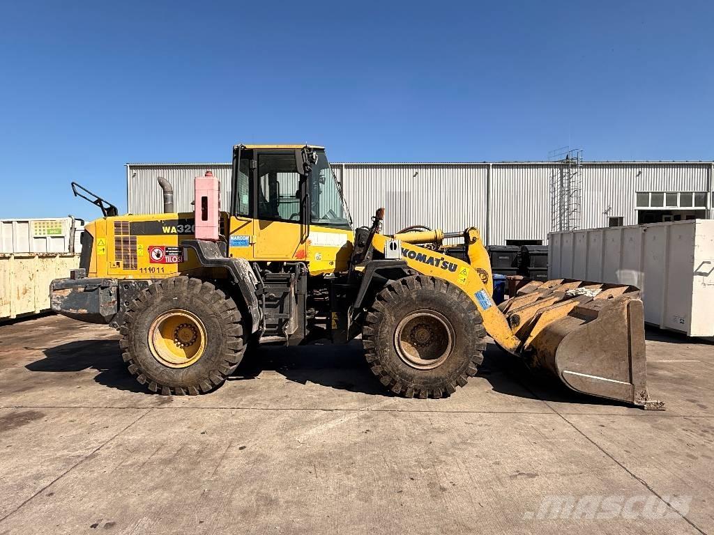 Komatsu WA 320-6 Wielladers