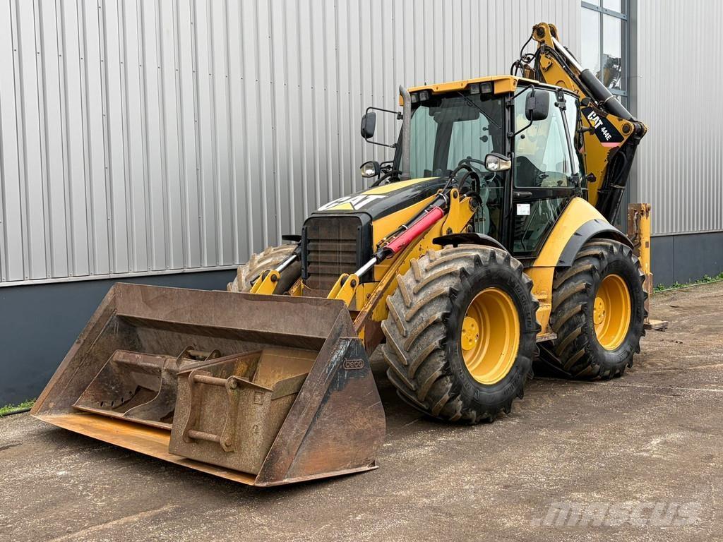 CAT 444E Graaf-laadcombinaties