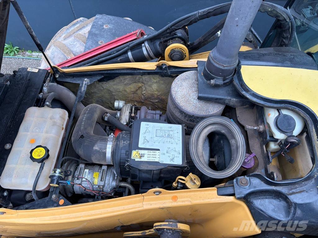 CAT 444E Graaf-laadcombinaties