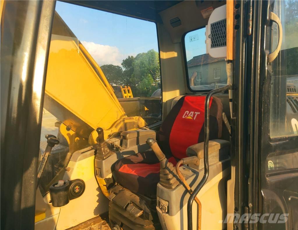 CAT 325D Rupsgraafmachines