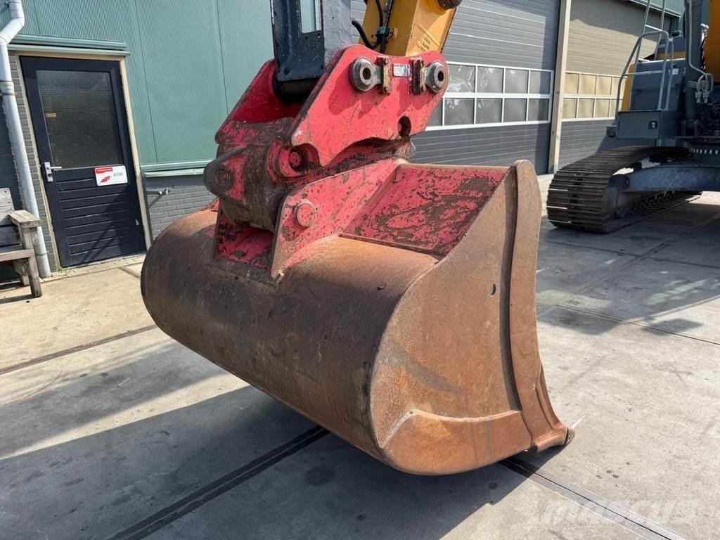 Liebherr R922 LC Rupsgraafmachines