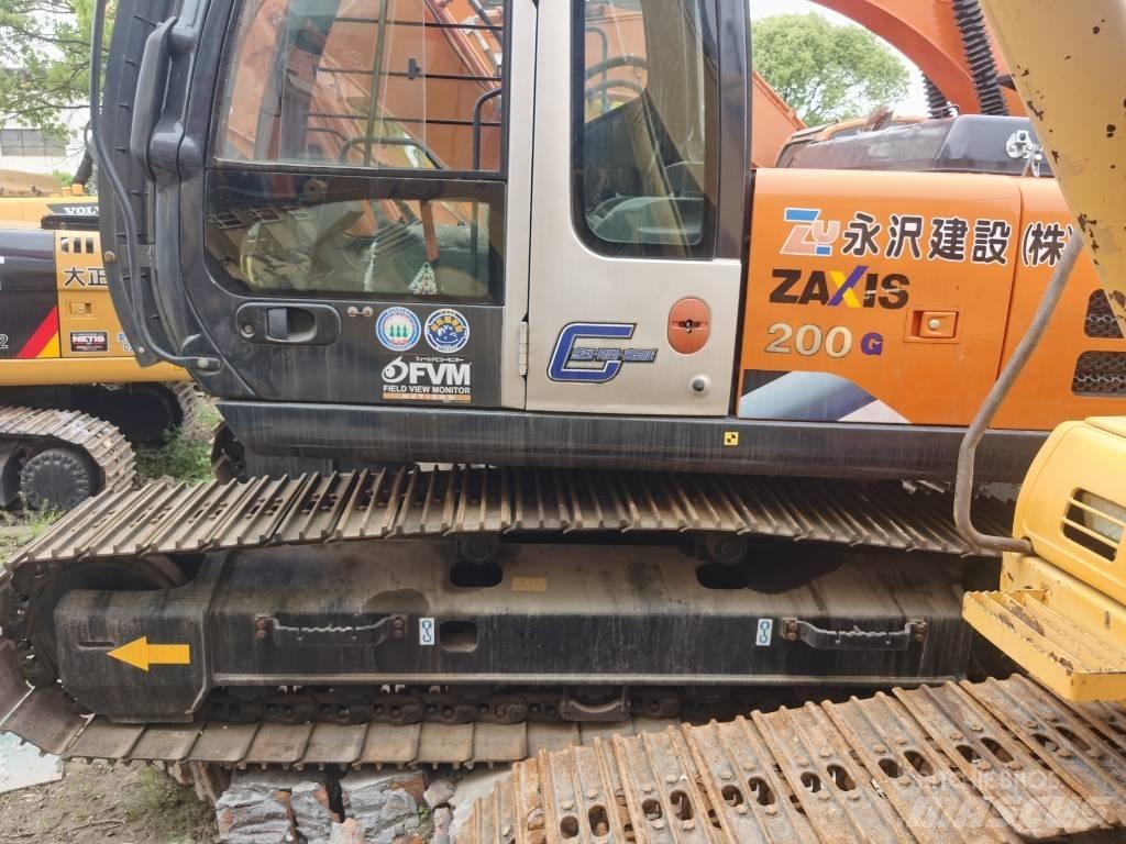 Hitachi ZX 200 Rupsgraafmachines