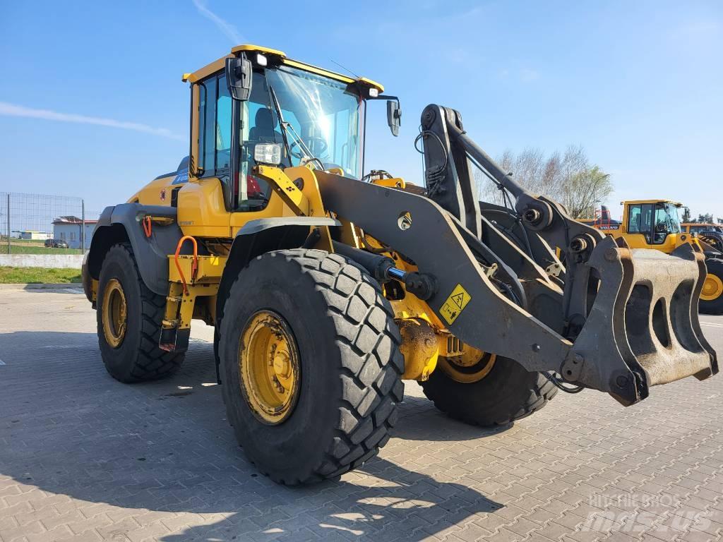 Volvo L 120 H Wielladers
