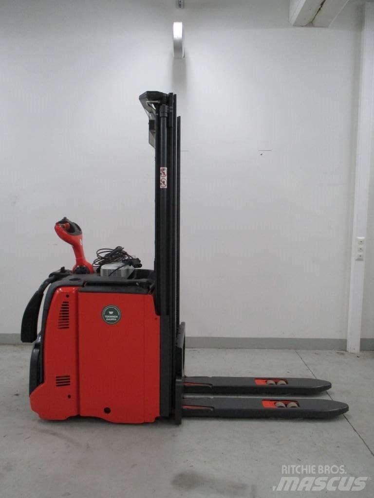 Linde L 12 AP Zelfrijdende stapelaars