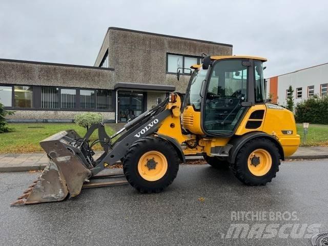 Volvo L 25 F Wielladers