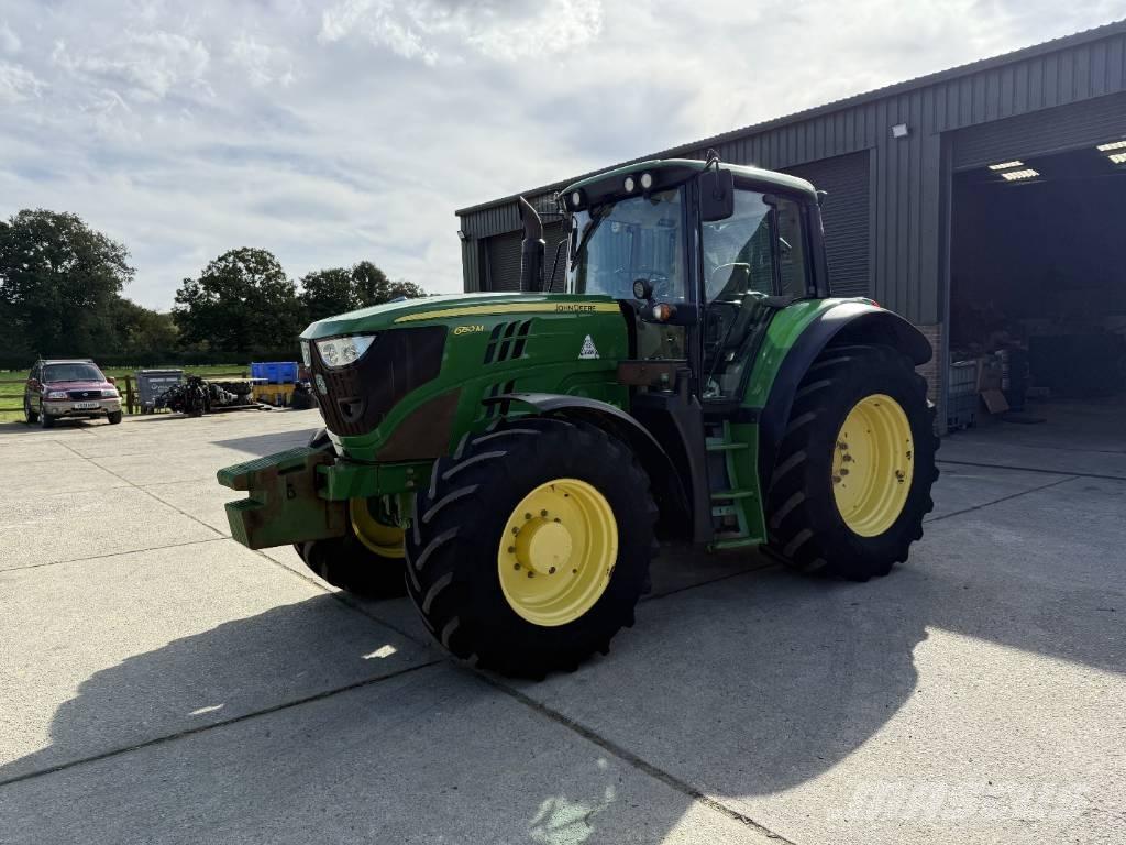 John Deere 6150 M Tractoren