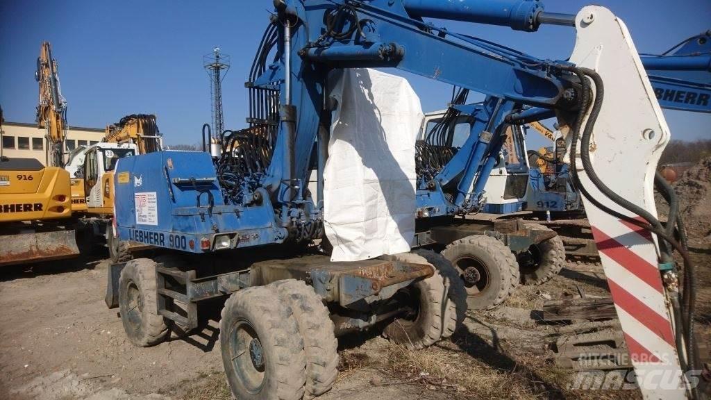 Liebherr A900-C Wielgraafmachines