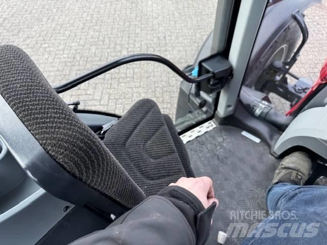Valtra N134 Hitech Tractoren