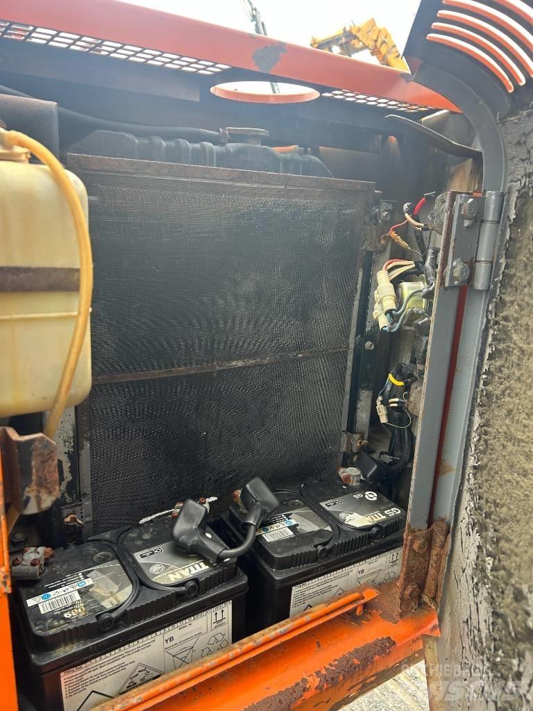 Hitachi EX 60-1 Rupsgraafmachines