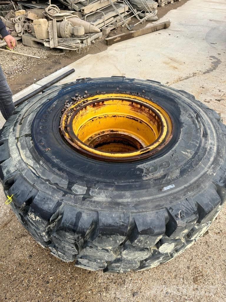 Goodride 23.5R25 Banden, wielen en velgen