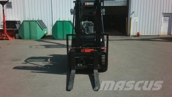 Manitou MI30G ST5 Vorkheftruck voor zwaar terrein