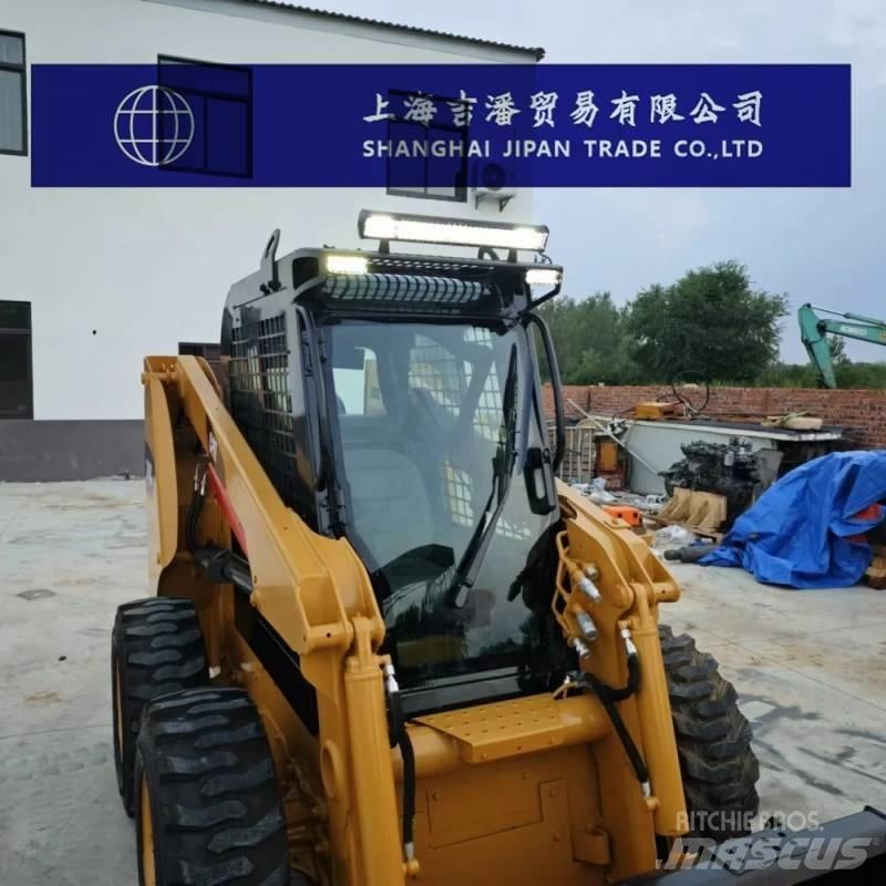 CAT 246 C Schrankladers