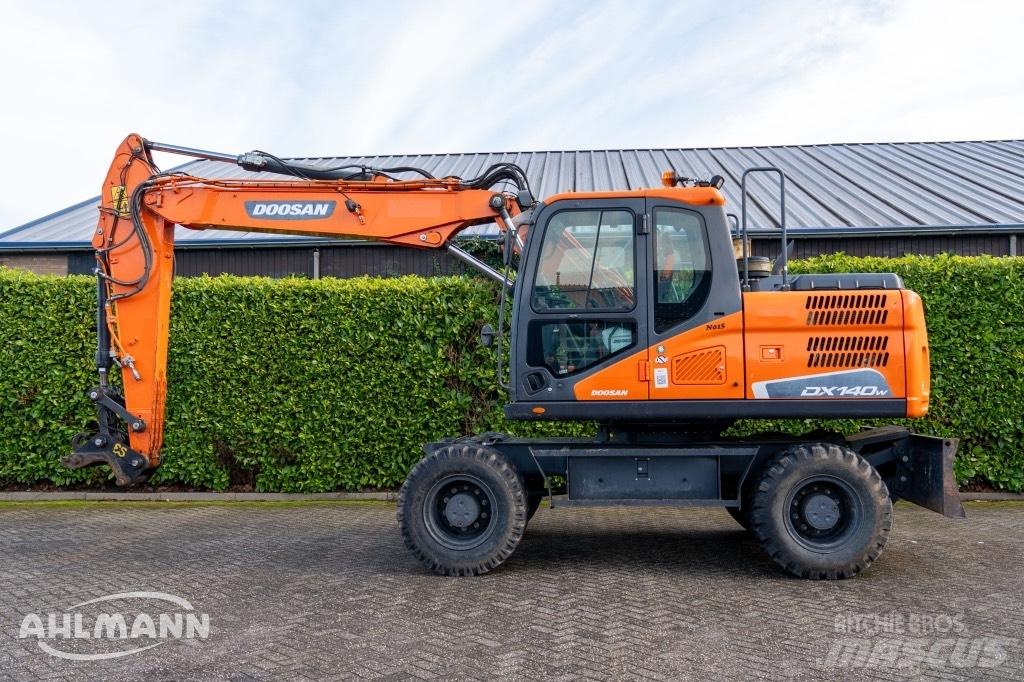 Doosan DX140W-5 Wielgraafmachines