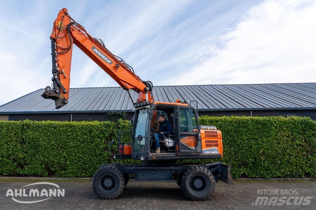 Doosan DX140W-5 Wielgraafmachines