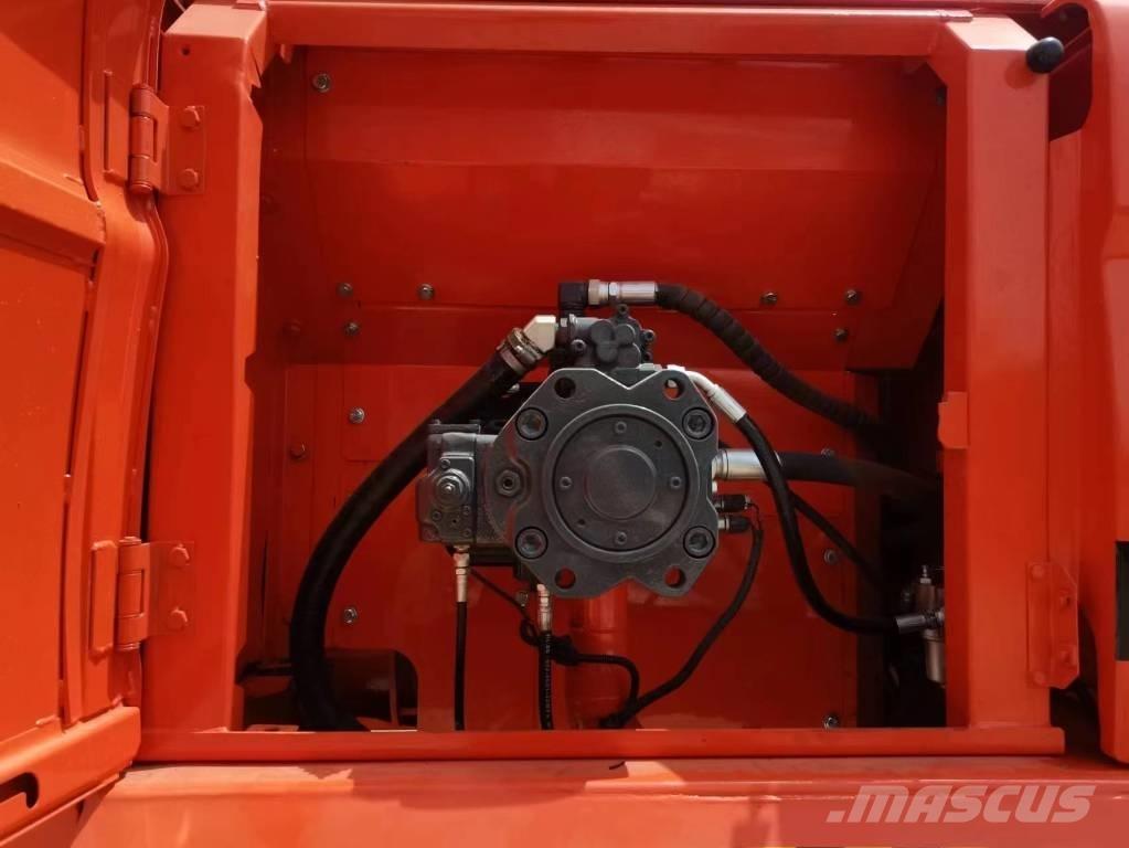 Doosan DX 300 Rupsgraafmachines
