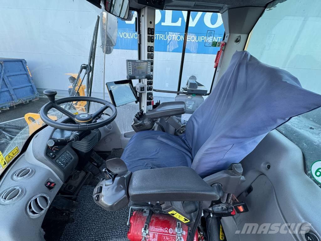 Volvo L 120 H Wielladers