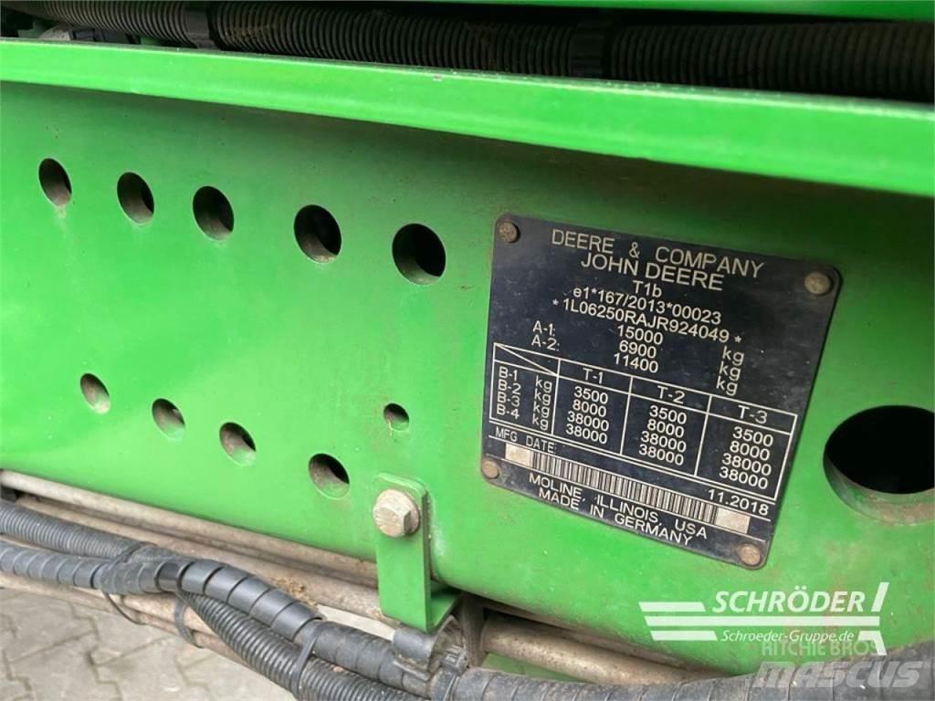 John Deere 6250 R Tractoren