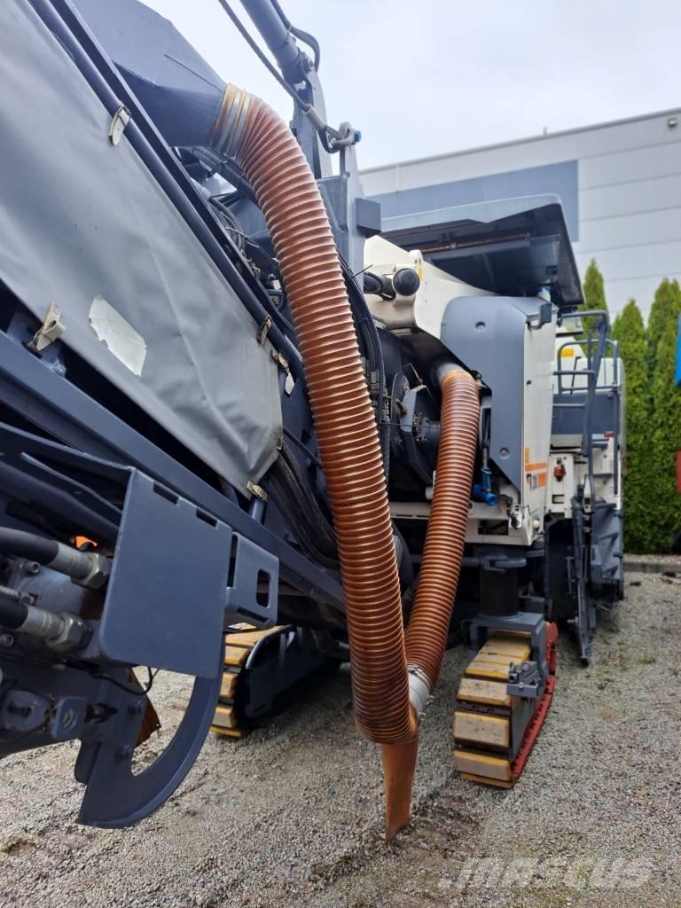 Wirtgen W 200 i Asfaltfrezen