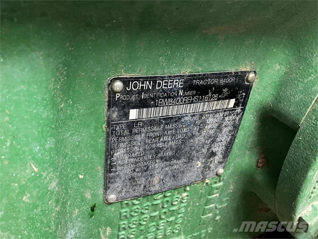 John Deere 8400R Tractoren