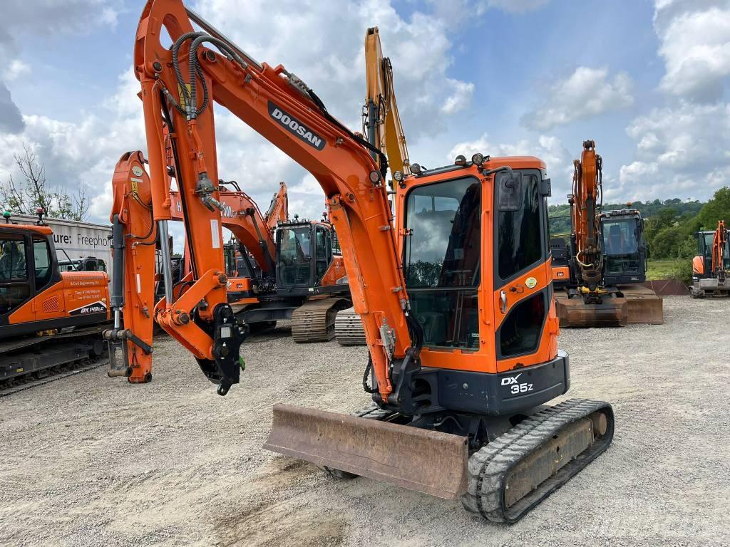 Doosan DX35Z Minigraafmachines < 7t