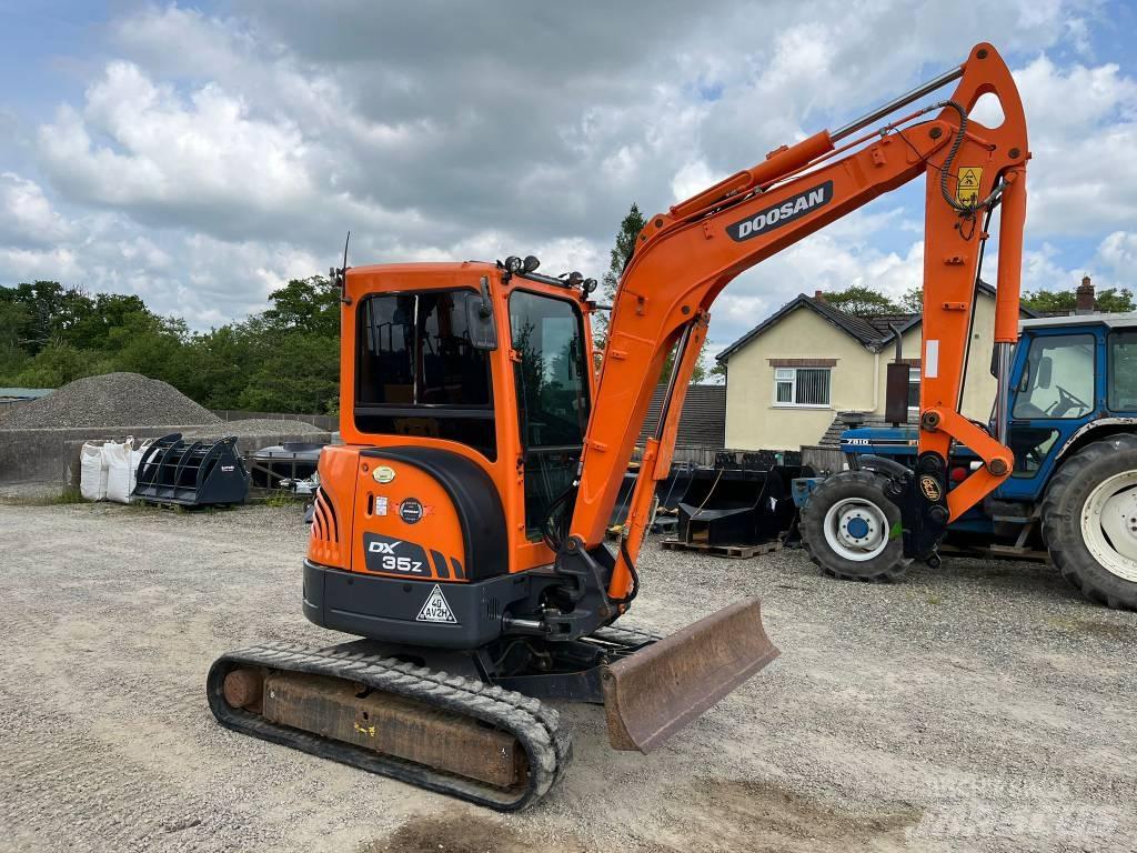 Doosan DX35Z Minigraafmachines < 7t