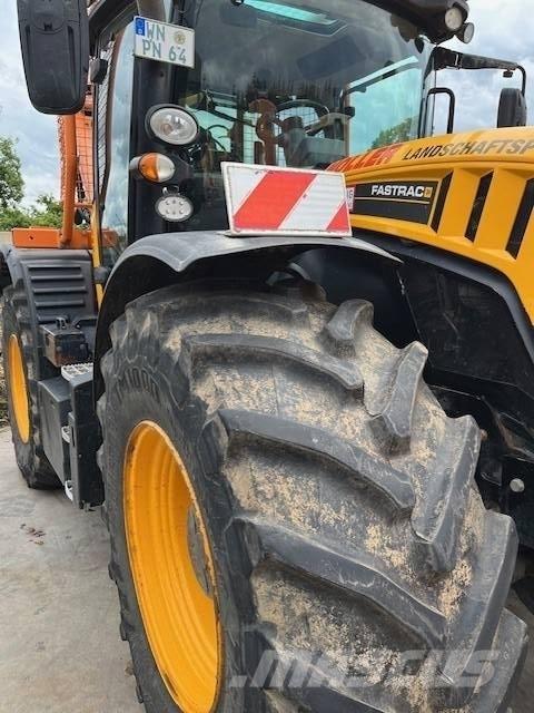 JCB Fastrac 4220 Tractoren