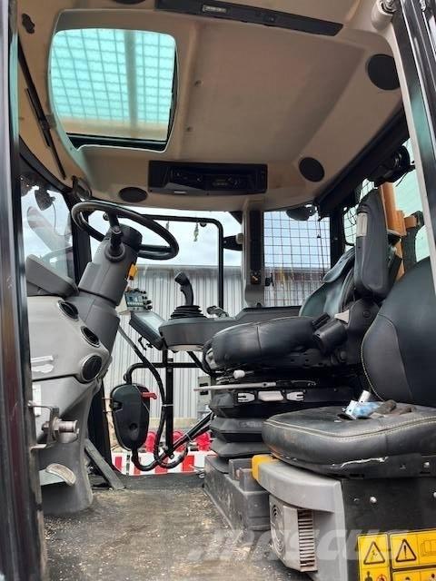 JCB Fastrac 4220 Tractoren