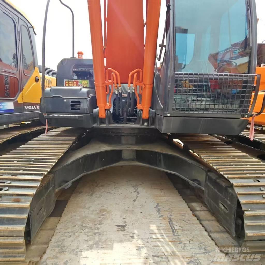 Hitachi ZX 210 Rupsgraafmachines