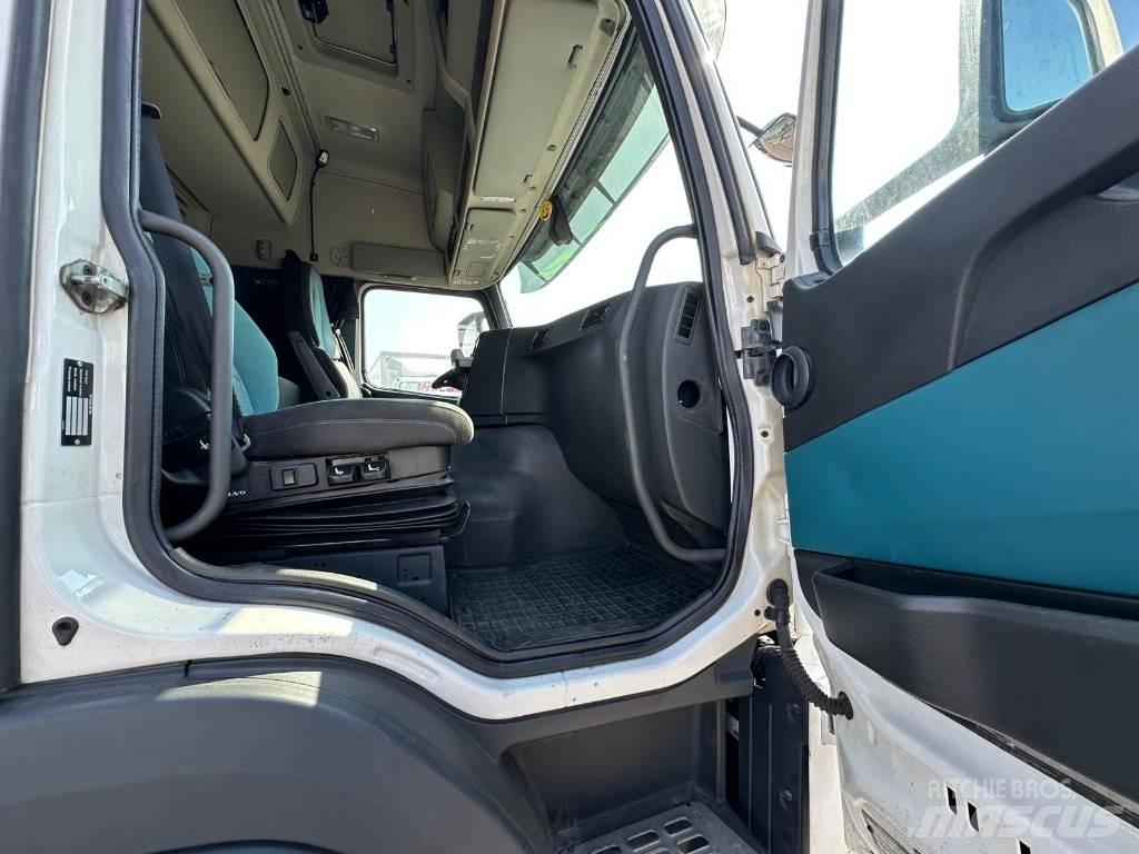 Volvo FM serie 3801 Bakwagens met gesloten opbouw