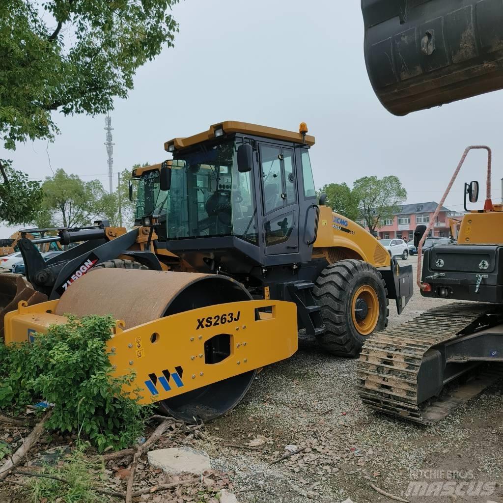 XCMG XS 263 J Trilrolwalsen