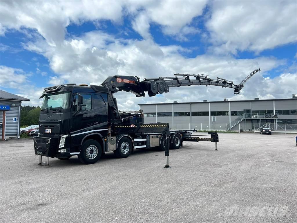 Volvo FH 540 8X4 Vlakke laadvloer met kraan