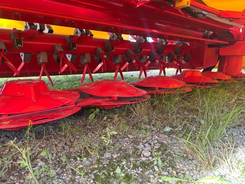 Pöttinger V10000 Maaikneuzers